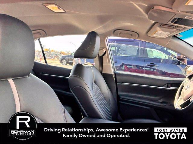 2018 Toyota Camry Hybrid SE