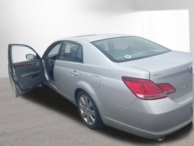 2005 Toyota Avalon XLS