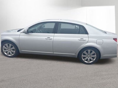 2005 Toyota Avalon XLS