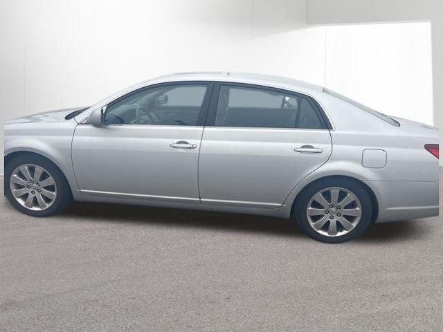 2005 Toyota Avalon XLS