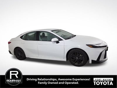 2025 Toyota Camry SE