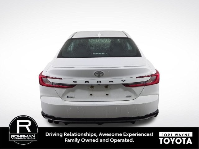 2025 Toyota Camry SE
