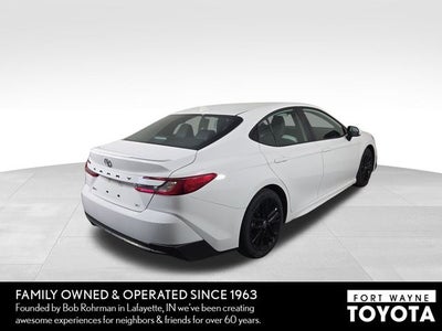2025 Toyota Camry SE
