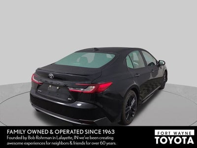 2025 Toyota Camry SE