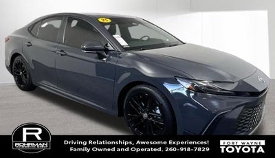 2025 Toyota Camry SE