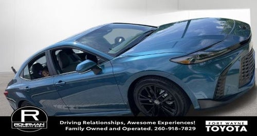 2025 Toyota Camry SE