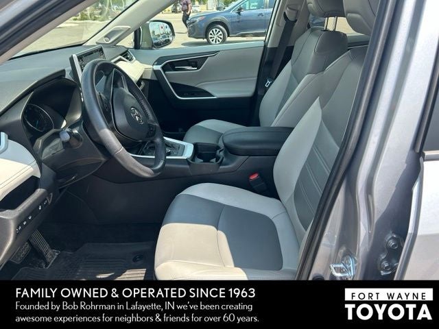 2021 Toyota RAV4 Hybrid XLE Premium