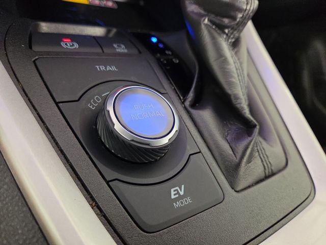 2025 Toyota RAV4 Hybrid XSE