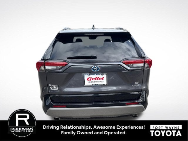 2024 Toyota RAV4 Hybrid SE