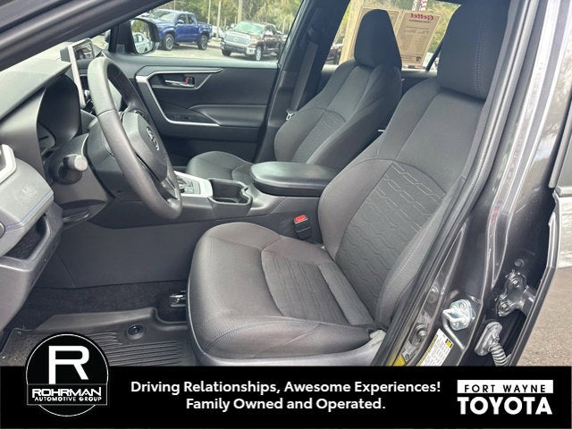 2024 Toyota RAV4 Hybrid SE