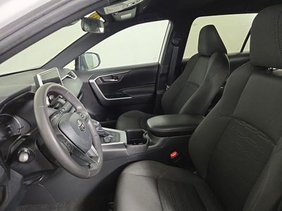 2023 Toyota RAV4 Hybrid SE