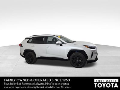 2023 Toyota RAV4 Hybrid SE