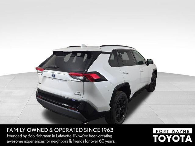 2023 Toyota RAV4 Hybrid SE