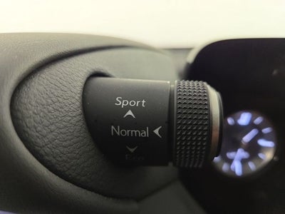 2025 Lexus ES 300h F SPORT Design