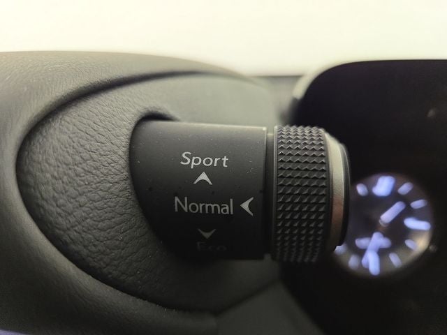 2025 Lexus ES 300h F SPORT Design