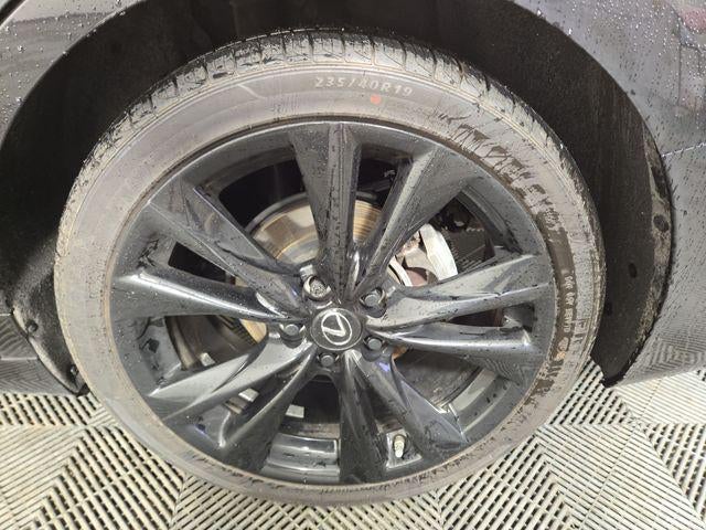 2025 Lexus ES 300h F SPORT Design