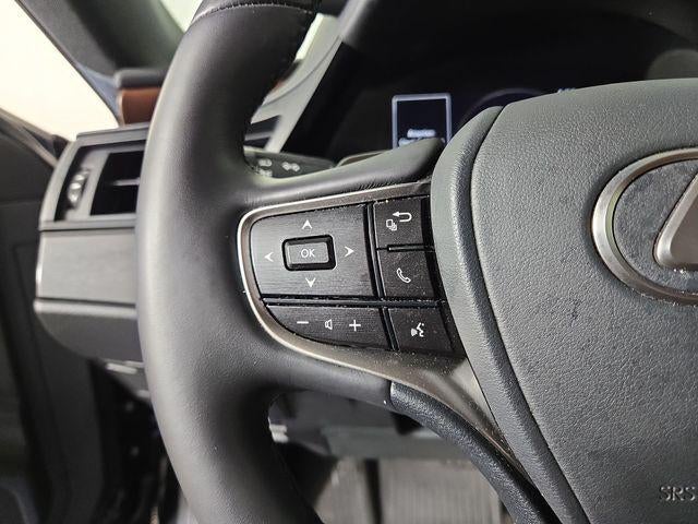 2025 Lexus ES 300h F SPORT Design