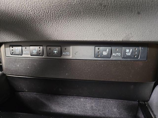 2025 Lexus ES 300h F SPORT Design