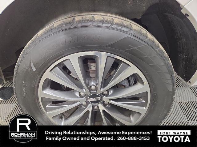 2017 Lincoln Navigator Select