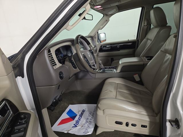 2017 Lincoln Navigator Select