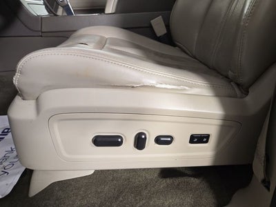 2017 Lincoln Navigator Select