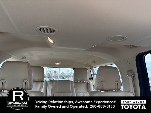 2015 Lincoln Navigator L Base