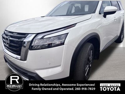 2024 Nissan Pathfinder SL
