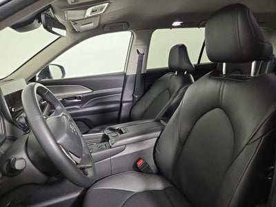 2025 Toyota Grand Highlander XLE