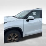 2023 Toyota Highlander Hybrid Bronze Edition
