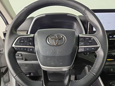 2023 Toyota Highlander Hybrid Bronze Edition