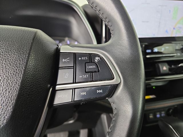 2023 Toyota Highlander Hybrid Bronze Edition