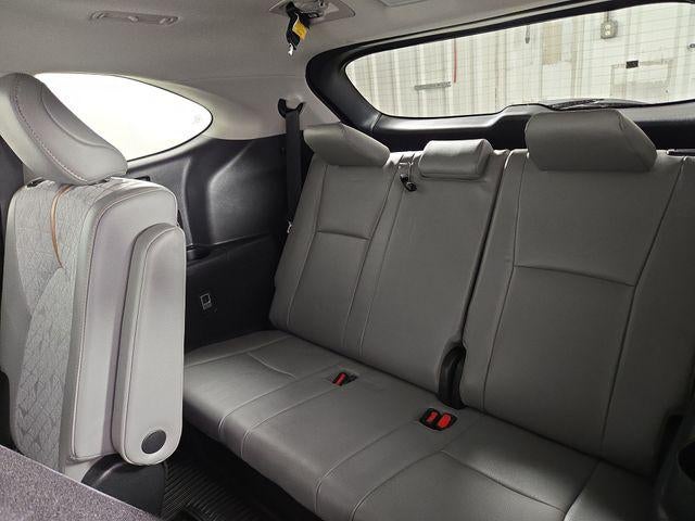 2023 Toyota Highlander Hybrid Bronze Edition
