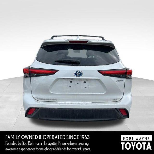 2023 Toyota Highlander Hybrid Bronze Edition