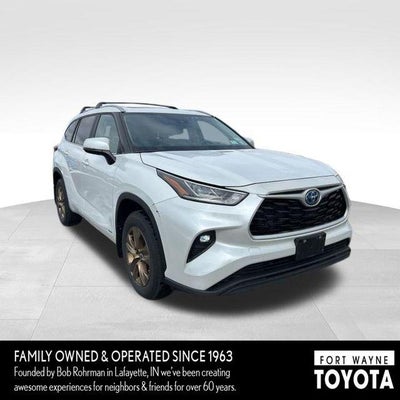 2023 Toyota Highlander Hybrid Bronze Edition