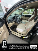 2013 Toyota Highlander Base Plus V6