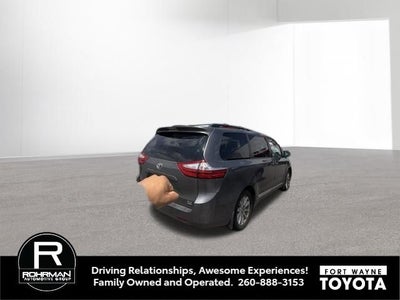 2016 Toyota Sienna XLE 7 Passenger