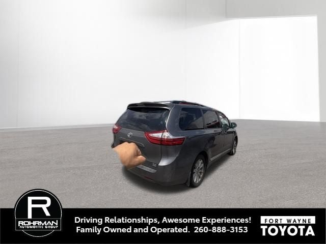 2016 Toyota Sienna XLE 7 Passenger