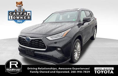 2023 Toyota Highlander Hybrid Platinum