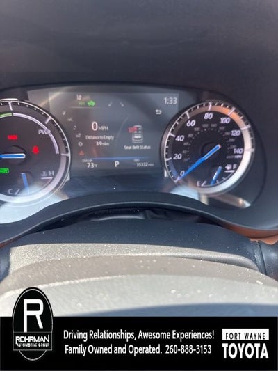 2022 Toyota Highlander Hybrid Platinum