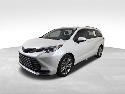 2023 Toyota Sienna Platinum 7 Passenger