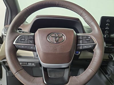 2023 Toyota Sienna Platinum 7 Passenger