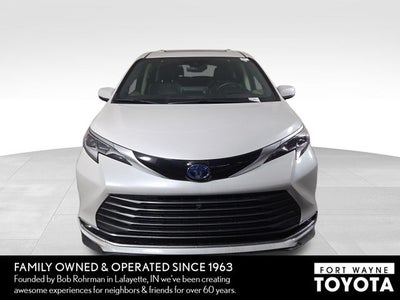 2023 Toyota Sienna Platinum 7 Passenger