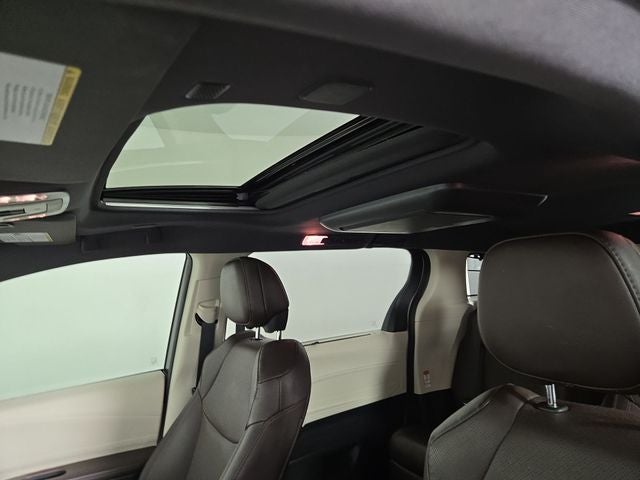 2023 Toyota Sienna Platinum 7 Passenger