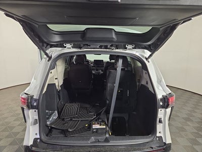 2023 Toyota Sienna Platinum 7 Passenger