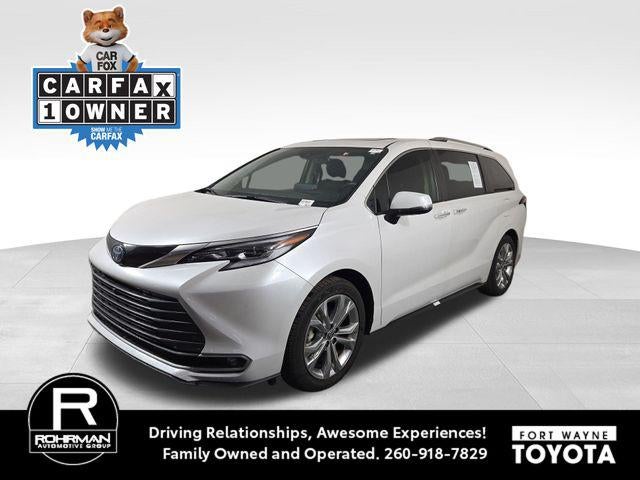 2023 Toyota Sienna Platinum 7 Passenger