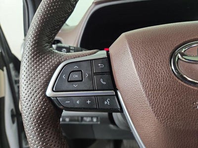 2023 Toyota Sienna Platinum 7 Passenger