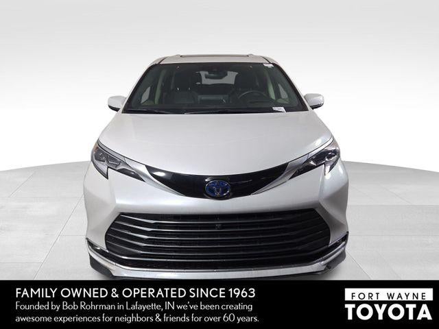 2023 Toyota Sienna Platinum 7 Passenger
