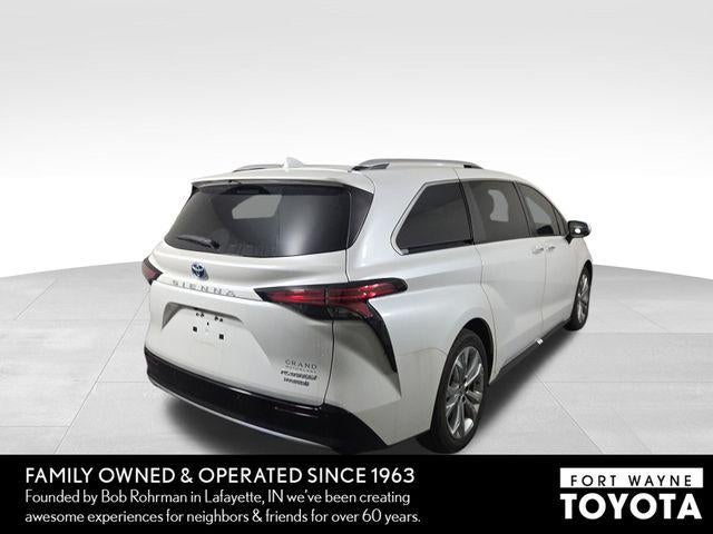 2023 Toyota Sienna Platinum 7 Passenger
