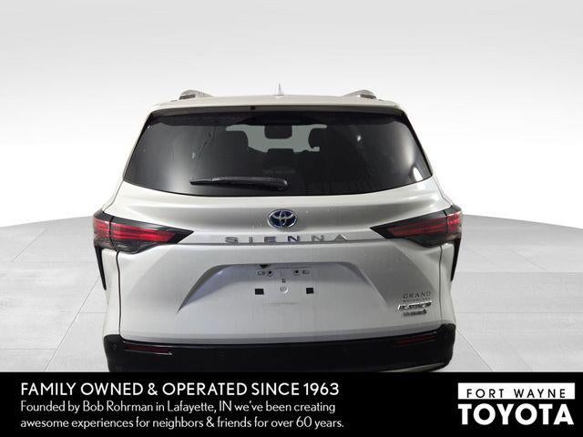 2023 Toyota Sienna Platinum 7 Passenger