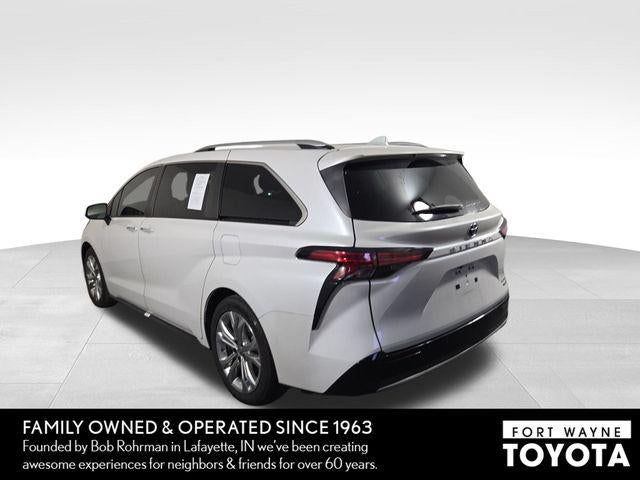 2023 Toyota Sienna Platinum 7 Passenger